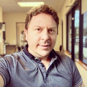 Meet your Posher, Camilo